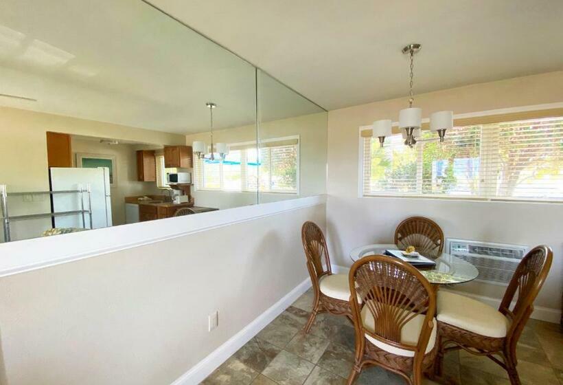 شقة ديلوكس غرفة واحدة, Nautical Watch