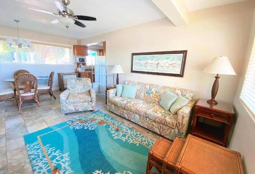 شقة ديلوكس غرفة واحدة, Nautical Watch