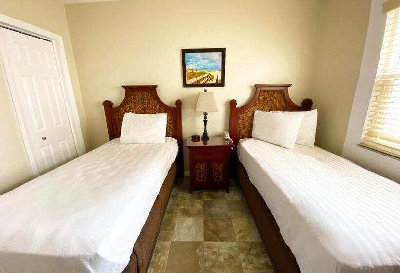 شقة غرفتين, Nautical Watch