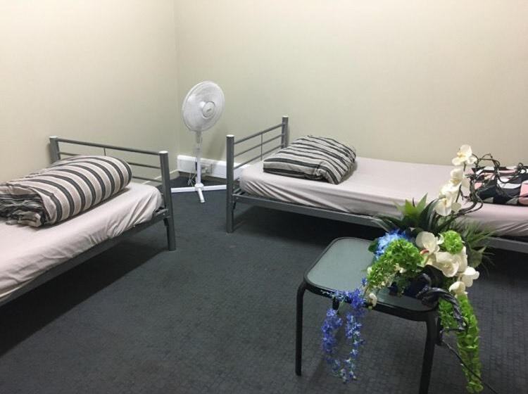 חדר סטנדרט חדר אמבטיה משותף, Surf  N  Snow Backpackers