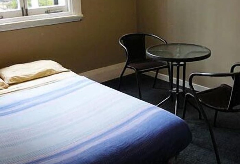 חדר סטנדרט חדר אמבטיה משותף, Surf  N  Snow Backpackers