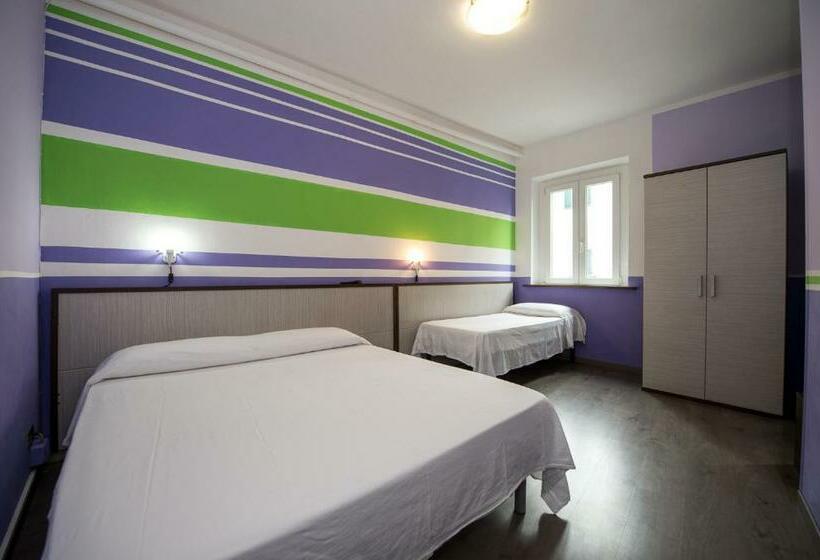 Habitació Triple Estàndard, Terranova