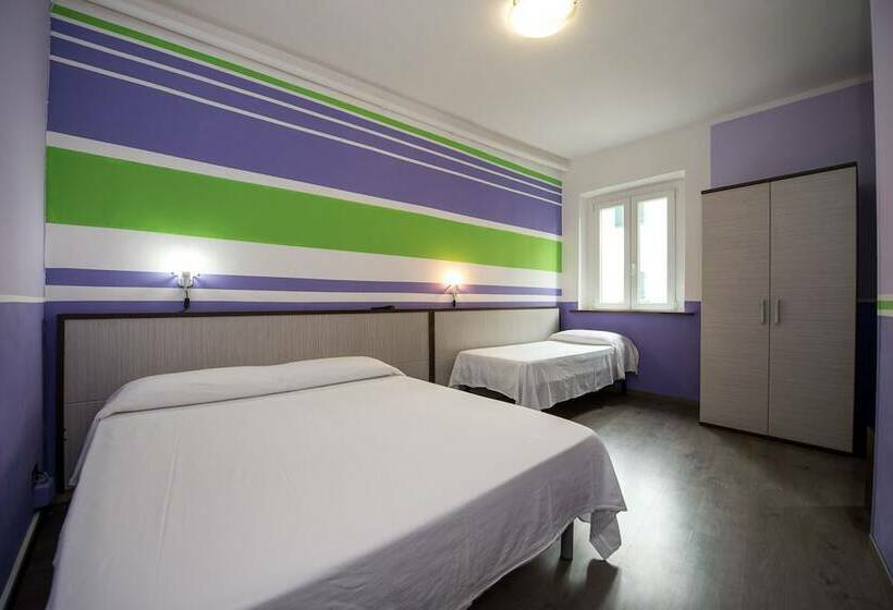 Habitació Triple Estàndard, Terranova