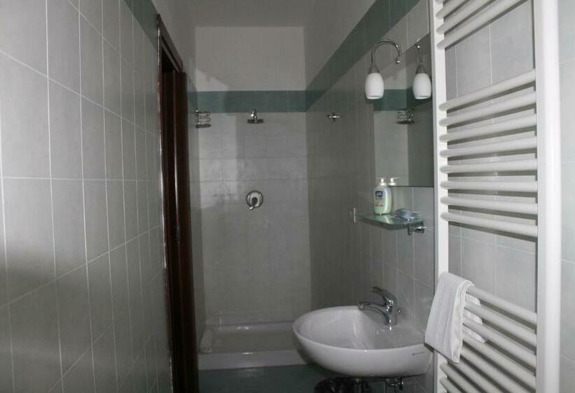 Habitació Quàdruple Estàndard, Terranova