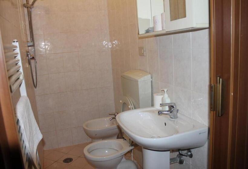 Habitación Estàndard Individual, Terranova