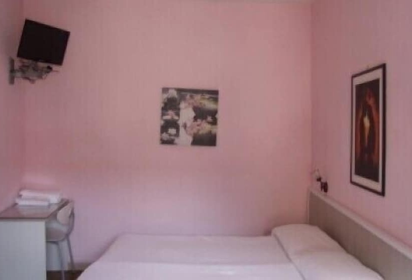 Habitació Triple Estàndard, Terranova