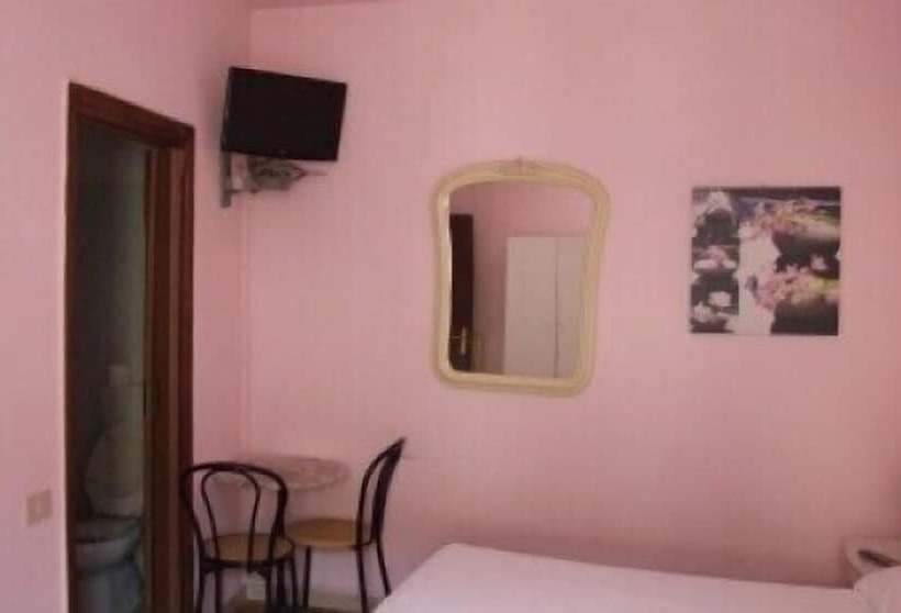 Habitació Triple Estàndard, Terranova