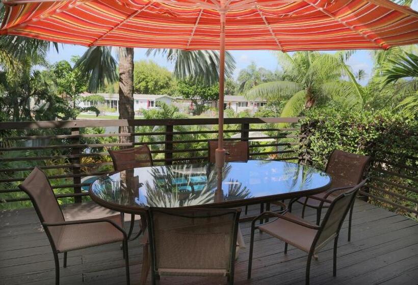 Suite 2 Dormitoris, The Cabanas Guesthouse & Spa   Gay Resort Catering To Gay Men
