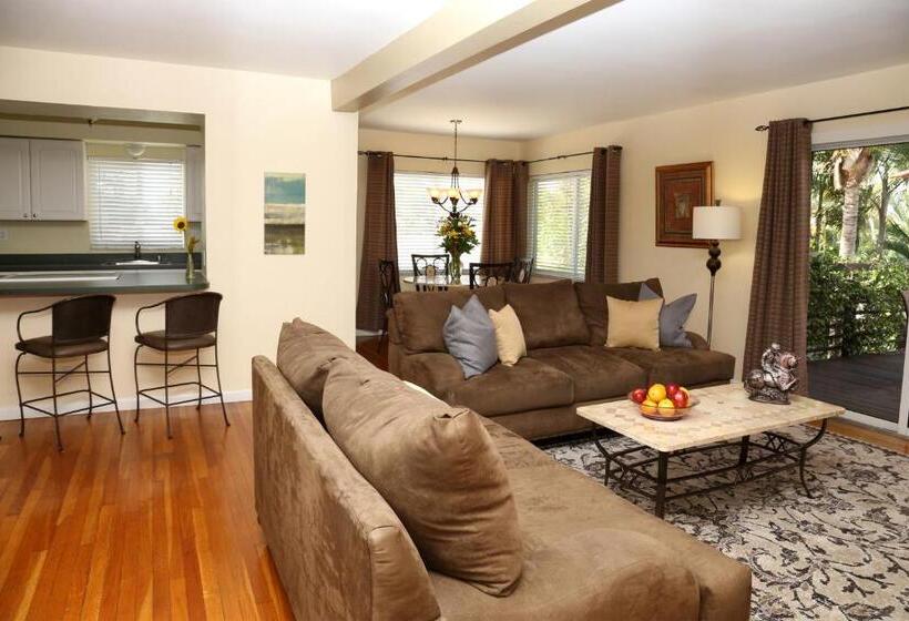 Suite 2 Dormitoris, The Cabanas Guesthouse & Spa   Gay Resort Catering To Gay Men