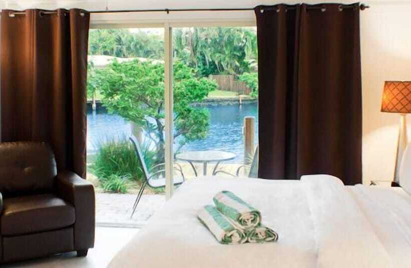 プレミアムルーム, The Cabanas Guesthouse & Spa   Gay Resort Catering To Gay Men