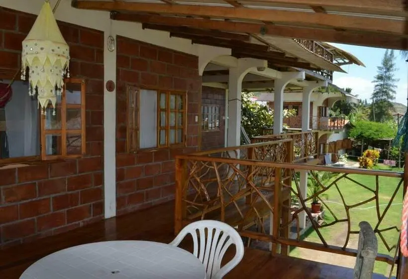 سوییت خانوادگی, The Sea Garden House