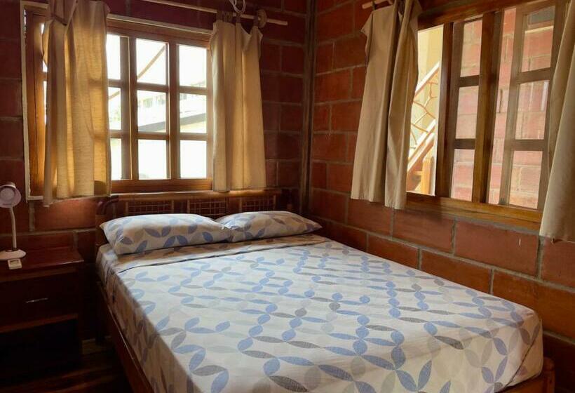غرفة قياسية, The Sea Garden House