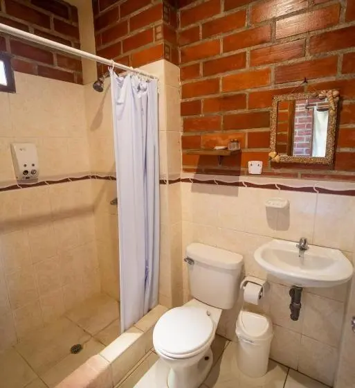 اتاق استاندارد با بالکن, The Sea Garden House
