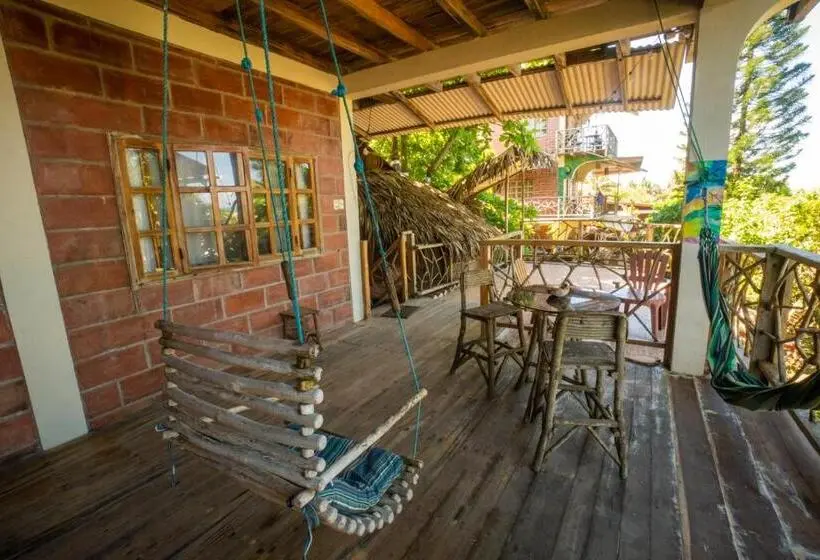 اتاق سوپریور خانوادگی, The Sea Garden House