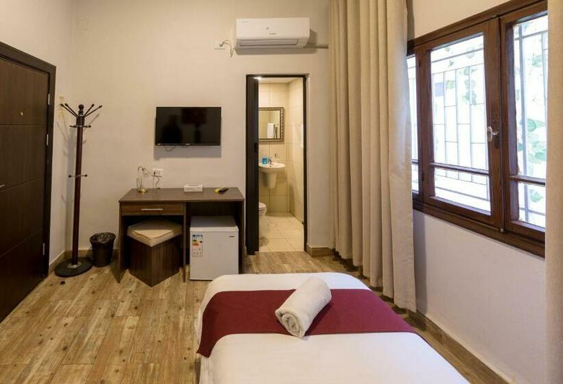 اتاق استاندارد یک نفره, The Sydney