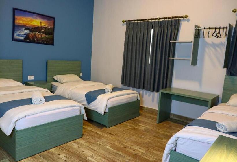 اتاق استاندارد سه نفره, The Sydney