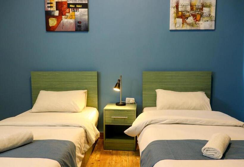 اتاق لوکس با بالکن, The Sydney