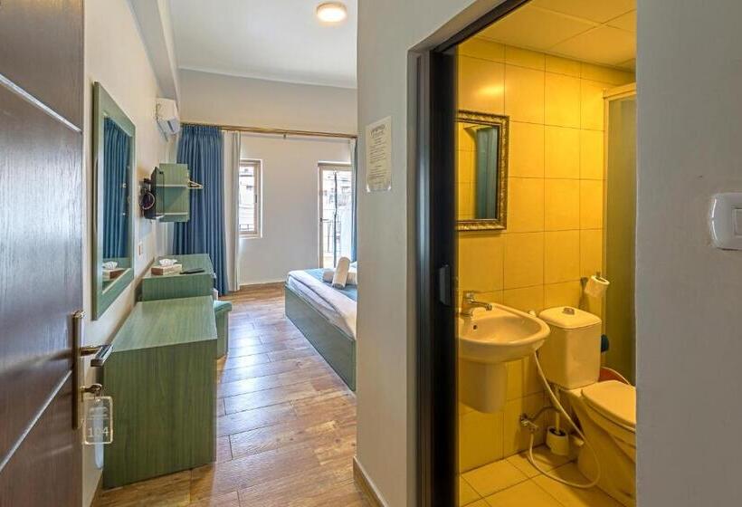 اتاق لوکس با بالکن, The Sydney