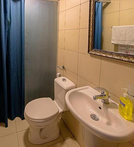 اتاق لوکس با بالکن, The Sydney