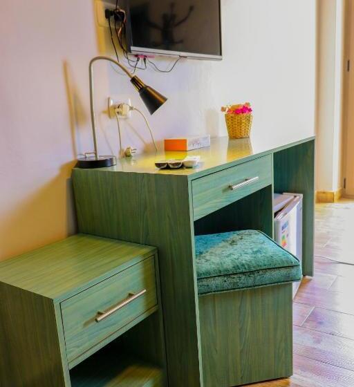 اتاق لوکس با بالکن, The Sydney