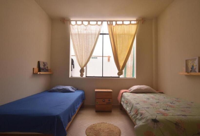 غرفة قياسية, Bravo Surf Camp