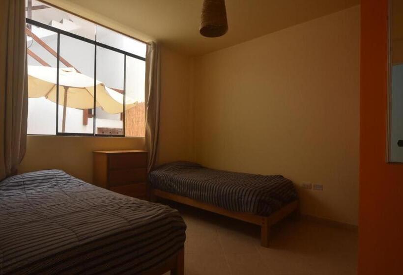 غرفة قياسية, Bravo Surf Camp