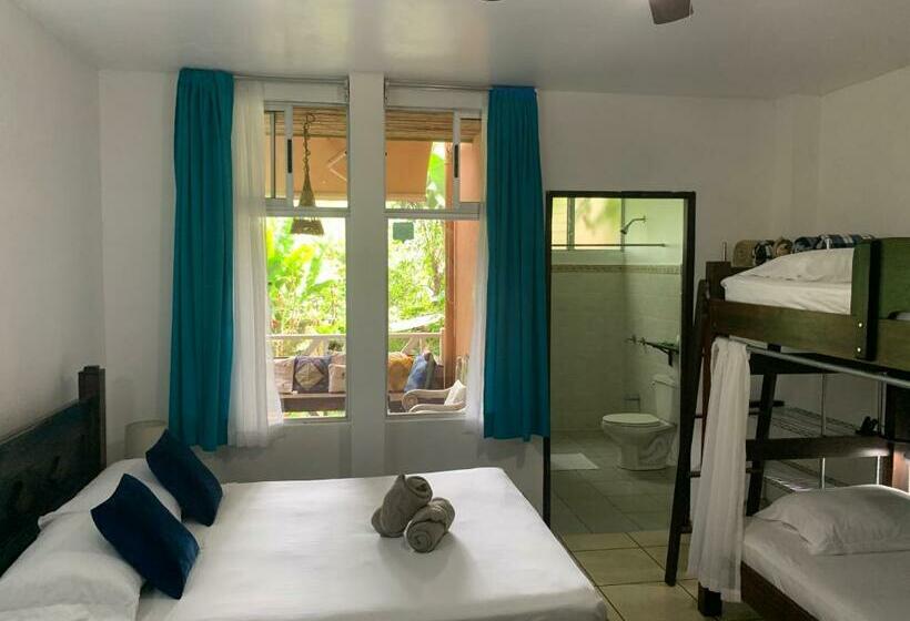 غرفة عائلية, Casa De Lis Hotel & Tourist Info Centre