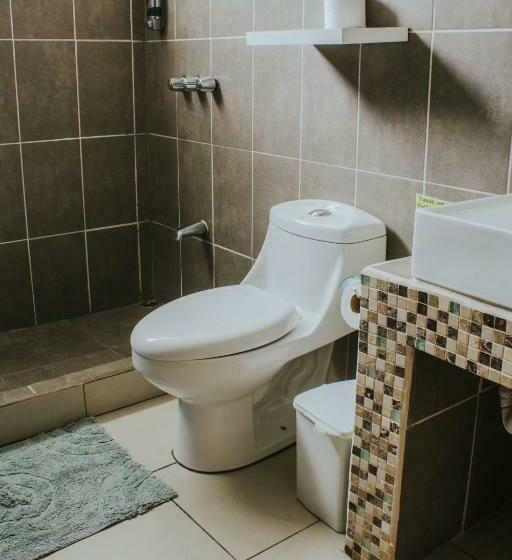 Номер Стандарт с Балконом, Casa De Lis Hotel & Tourist Info Centre
