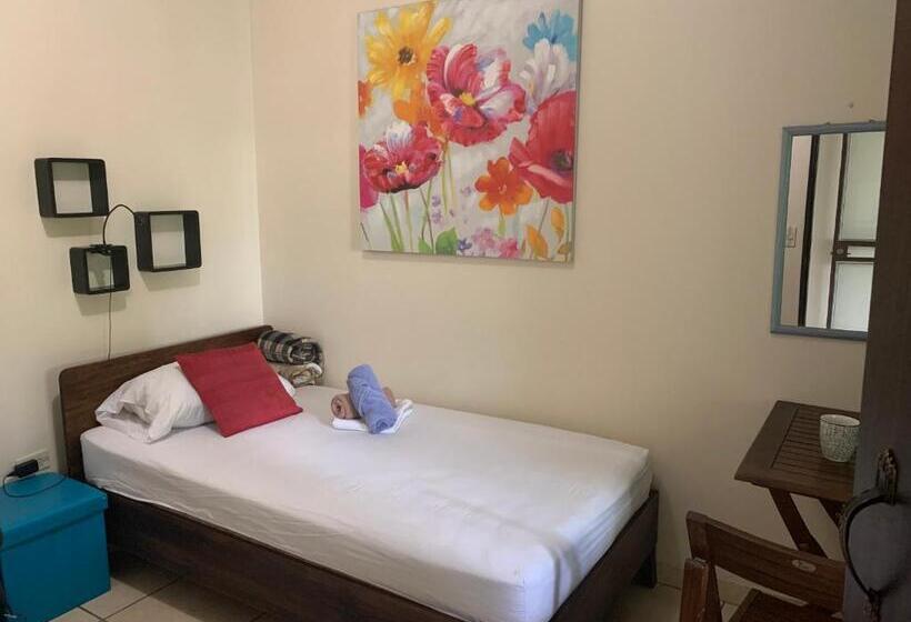 غرفة قياسية فردية, Casa De Lis Hotel & Tourist Info Centre