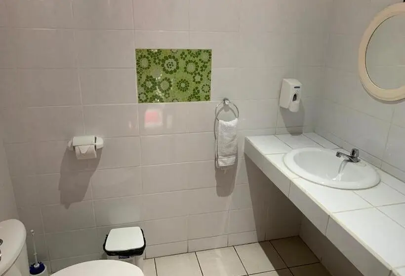 اتاق استاندارد با بالکن, Casa De Lis Hotel & Tourist Info Centre