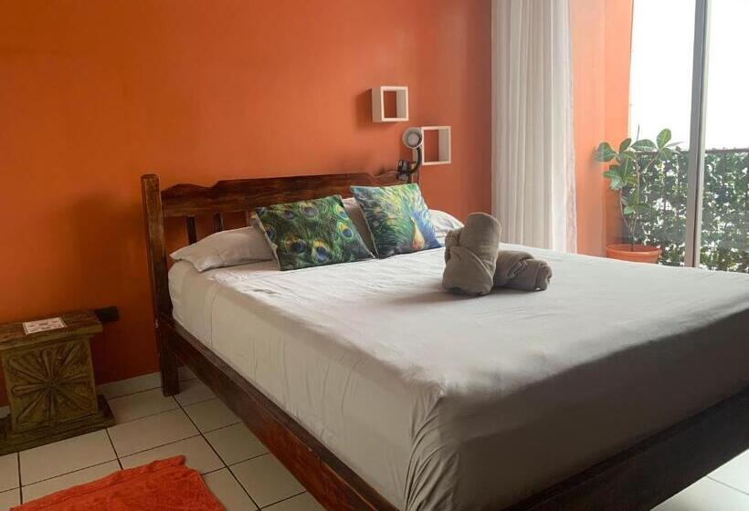 Номер Стандарт с Балконом, Casa De Lis Hotel & Tourist Info Centre