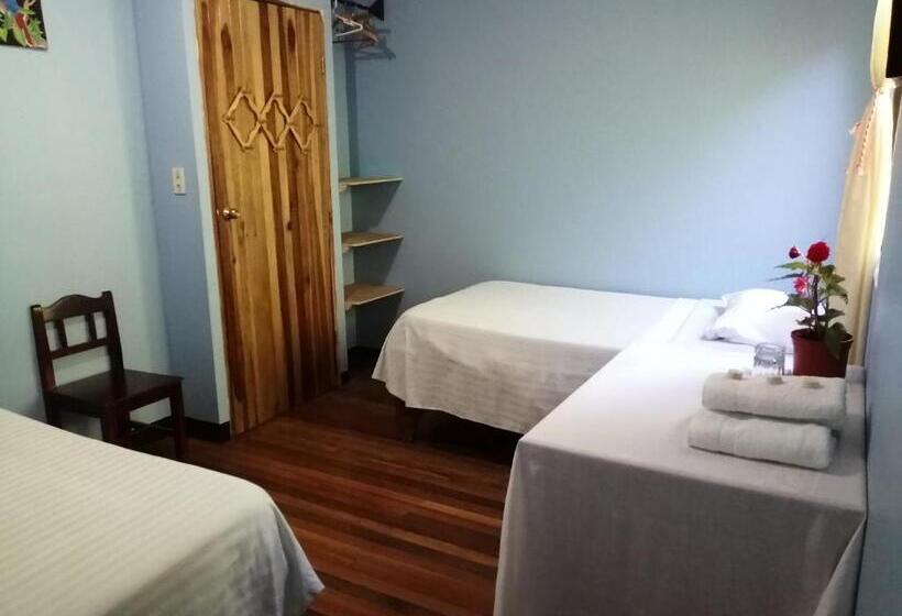 اتاق استاندارد با چشم‌انداز باغ, Monte Los Lirios Lodge