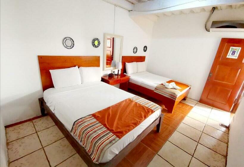 اتاق استاندارد چهار تخته, Aldea Pura Vida