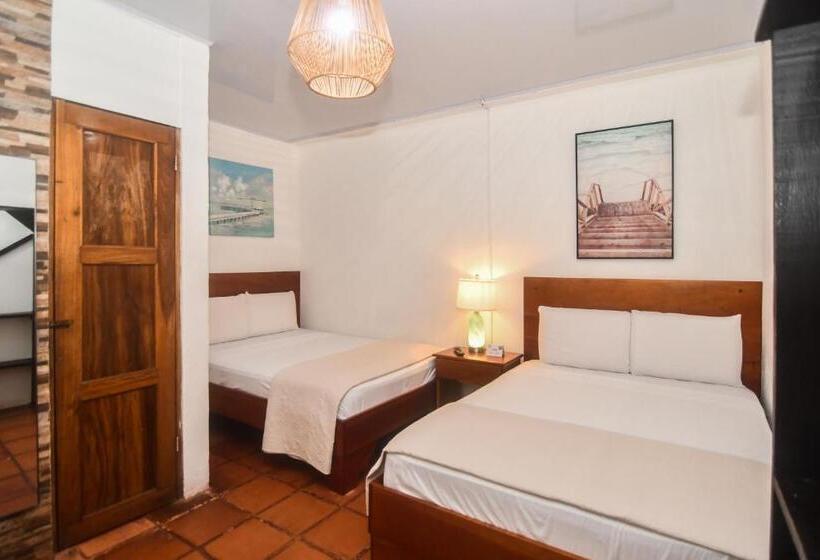 اتاق استاندارد چهار تخته, Aldea Pura Vida