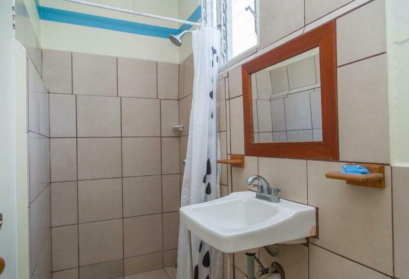 Семейный Номер, Rustic Beach Front Hotel Brasilito