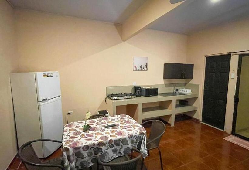 Вилла 1 Спальня, Beachfront Vista Hermosa