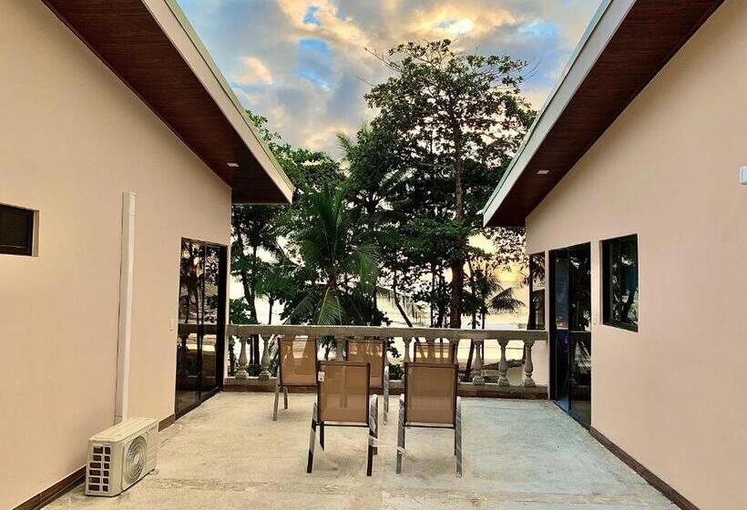 بنجلو قياسى مطل على البحر, Beachfront Vista Hermosa