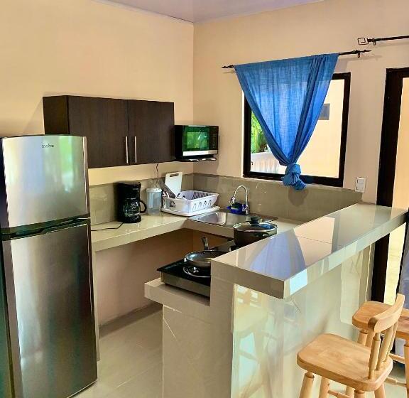 بنجلو قياسى مطل على البحر, Beachfront Vista Hermosa