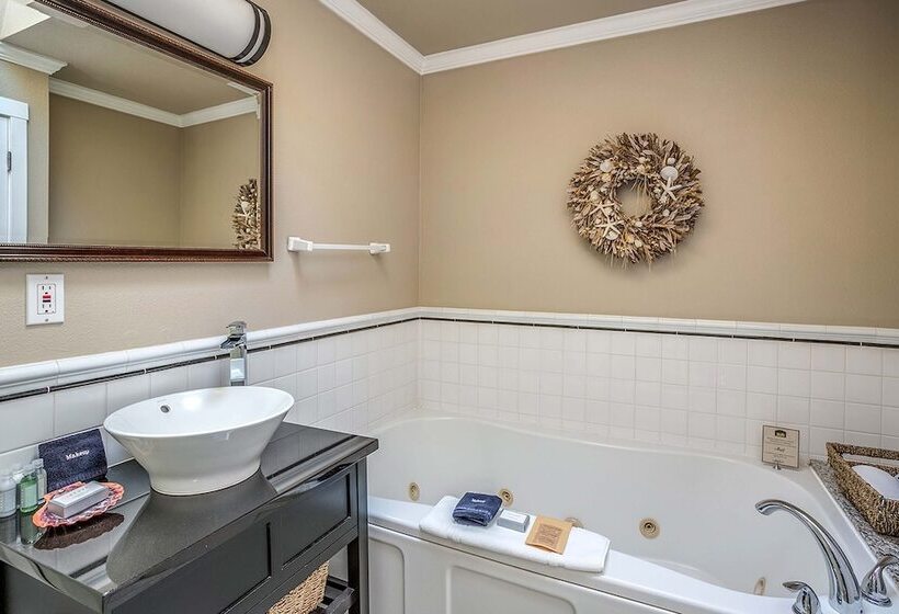 Номер Superior, Cannon Beach Hotel Collection