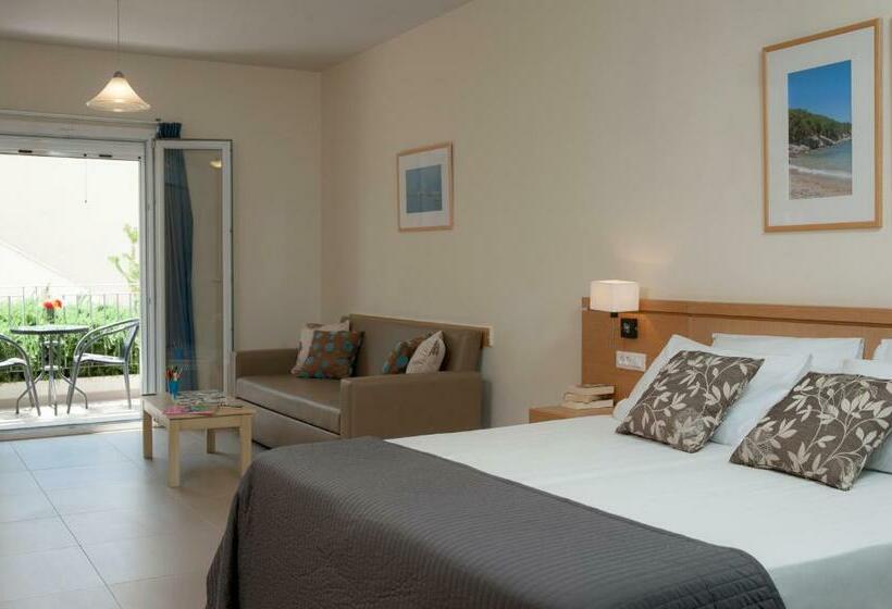 스탠다드 스튜디오, Estia