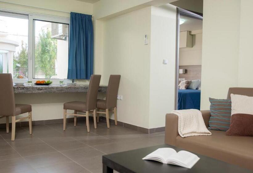 주니어 스위트 1층, Estia