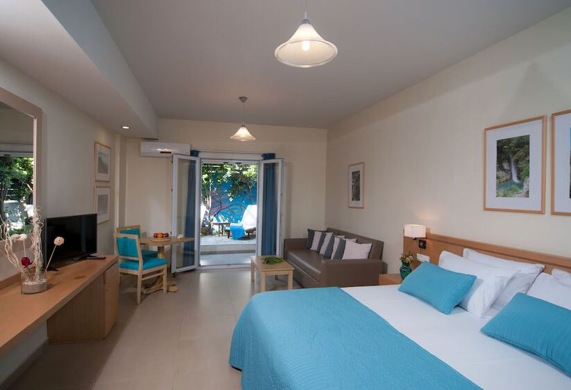 스탠다드 스튜디오, Estia