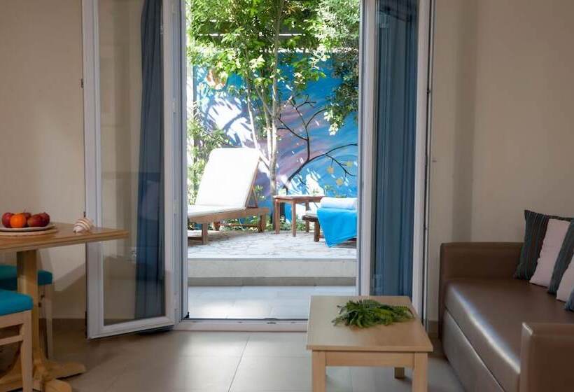 스탠다드 스튜디오, Estia