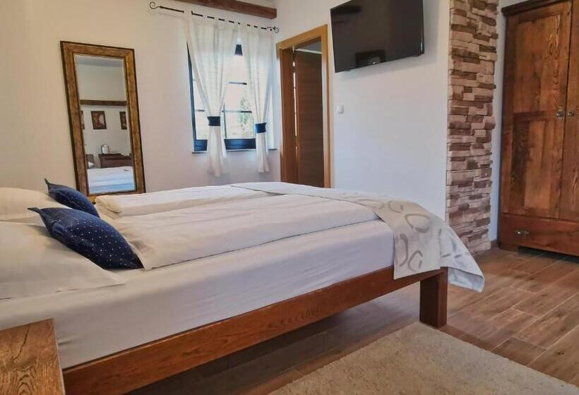 חדר סטנדרט לשלושה, Green Garden Plitvice Lakes