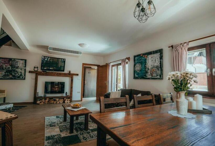 מיטת קינג בסוויטה, Green Garden Plitvice Lakes