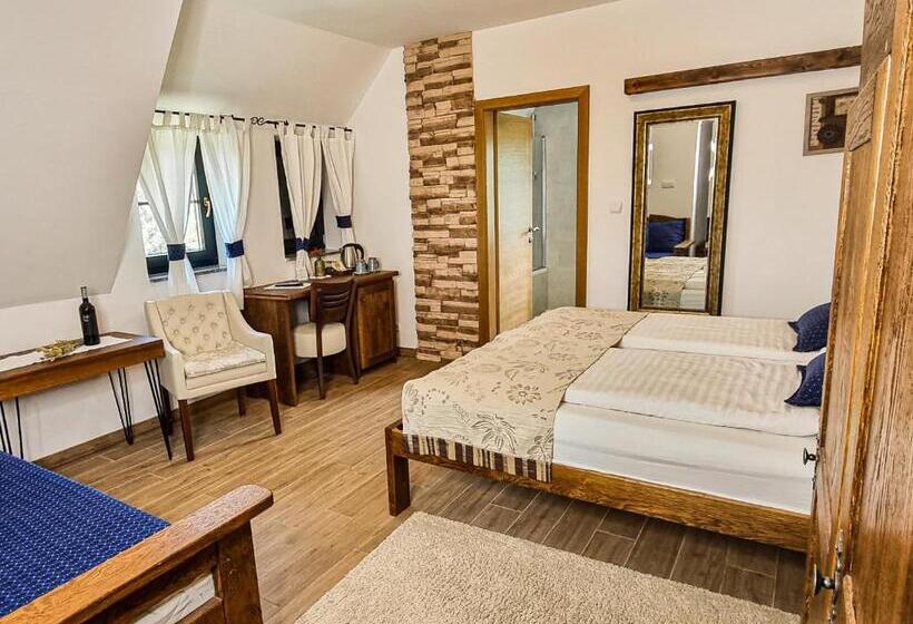 חדר סטנדרט לשלושה, Green Garden Plitvice Lakes