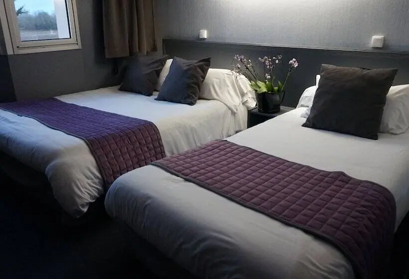 コンフォートトリプルルーム, Fasthôtel Niort