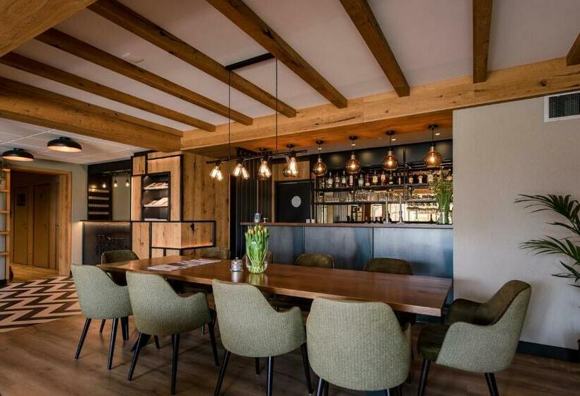 חדר סטנדרט עם מרפסת, Hofker