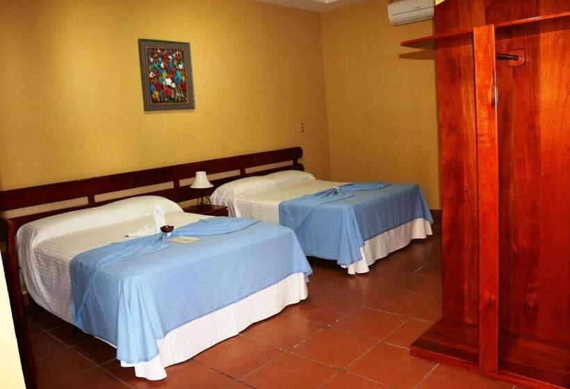 اتاق استاندارد با 2 تخت دوبل, Los Arcos