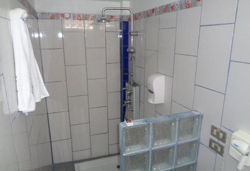 سوییت جونیور, Los Arcos